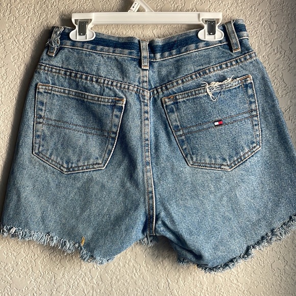 Denim shorts TOMMY HILFIGER (4)distressed - Picture 5 of 15